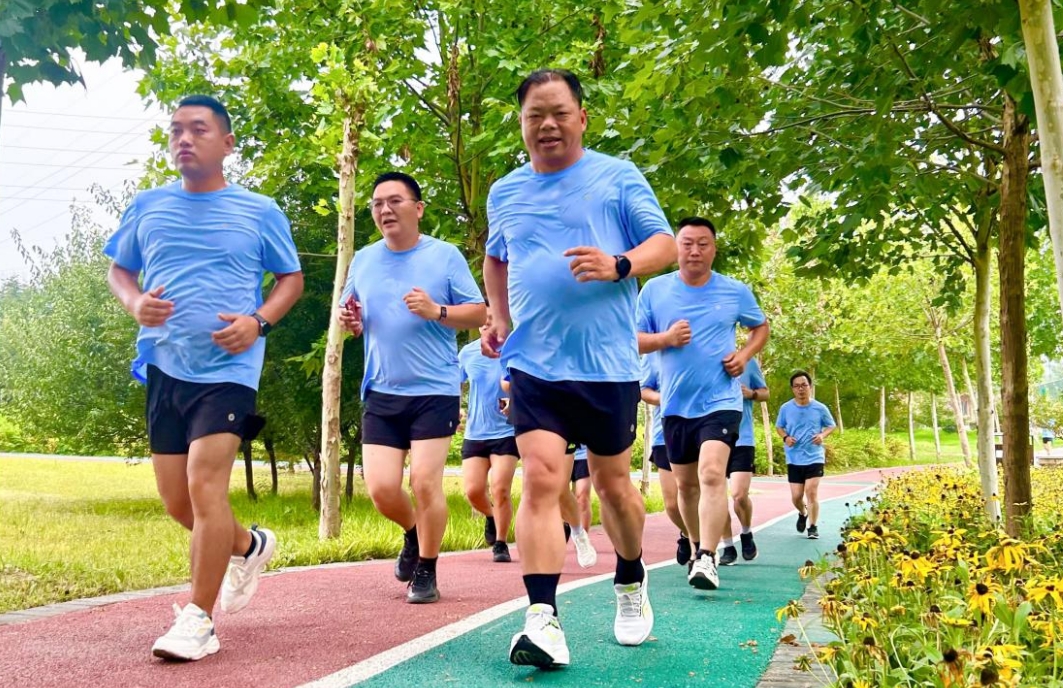 揚奧運精神 享樂跑人生 | 利通科技快樂跑團為中國力量喝彩，為奧運健兒加油